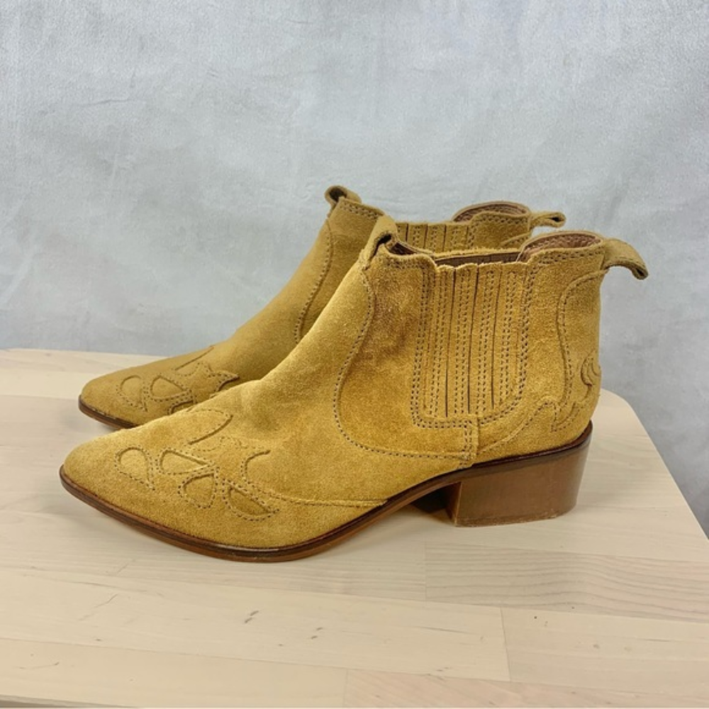 ZARA Western Style Suede Pointed Toe Ankle Booties Sz 6‎